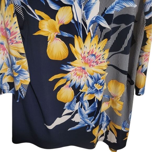 JM Collection Bold Floral Black Blue Asymmetrical Hem Tunic Blouse,  XL - Picture 4 of 9